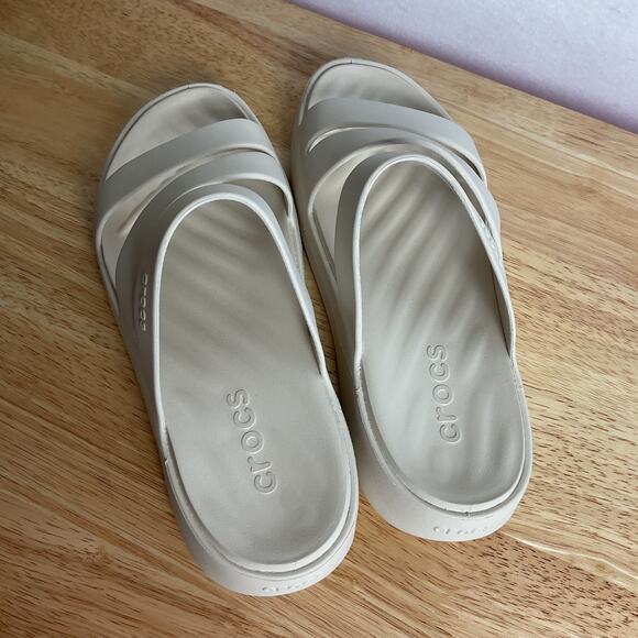 Crocs Womens Getaway Strappy Sandals Ivory Crush Womens size 8 - Picture 9 of 11